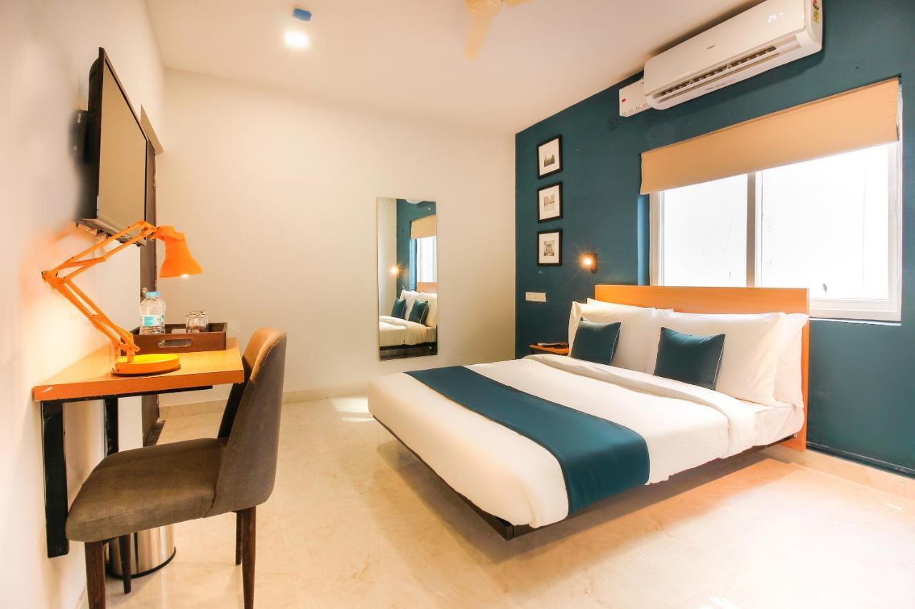 Oyo Silverkey 62075 Sanath Nagar Hotel Hyderabad Ngoại thất bức ảnh