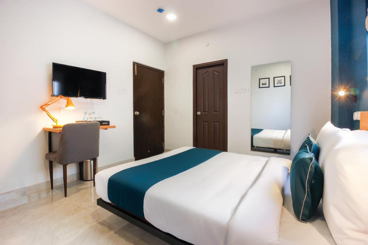 Oyo Silverkey 62075 Sanath Nagar Hotel Hyderabad Ngoại thất bức ảnh