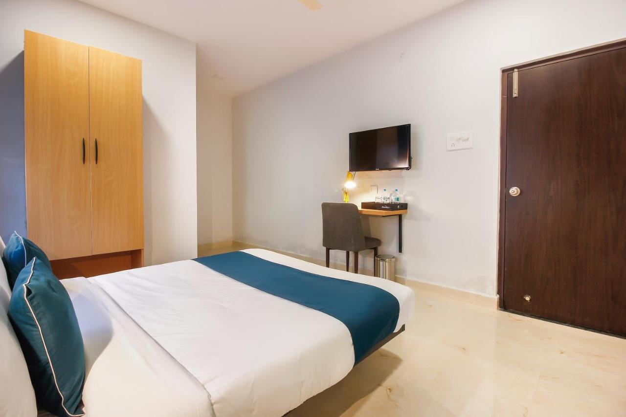 Oyo Silverkey 62075 Sanath Nagar Hotel Hyderabad Ngoại thất bức ảnh